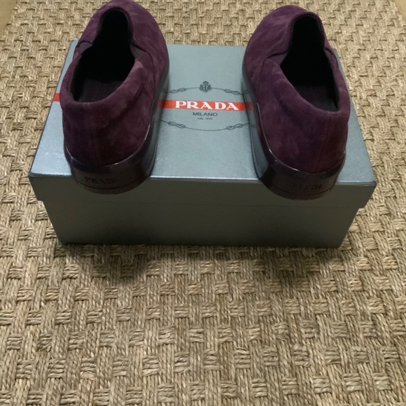 Prada Women's skate shoe Sz 36 US 6 Eggplant Purple Suede - Picture 6 of 6